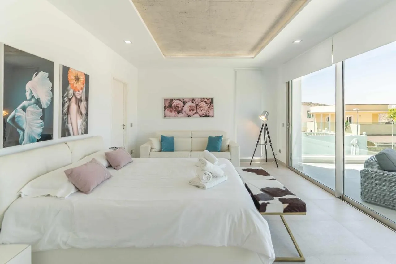 Elegante Y Moderna Villa Miami Costa Adeje  Spain